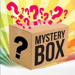 Mystery Box Clothing 5 LBs or 15 pieces